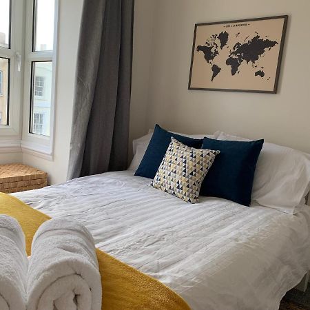 דירות צ'לטנהם The Hideaway, Calm, Cozy, Dog Friendly Retreat מראה חיצוני תמונה