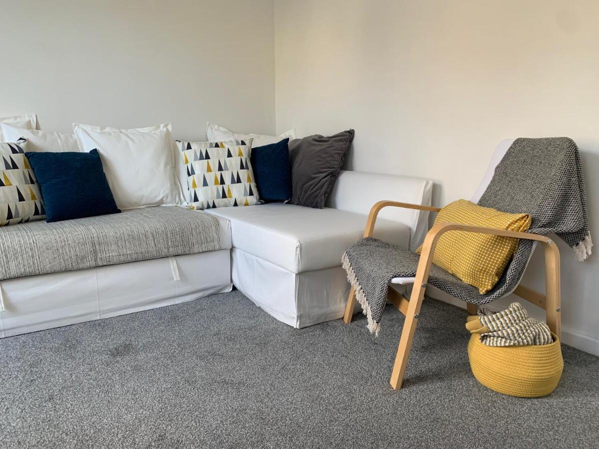 דירות צ'לטנהם The Hideaway, Calm, Cozy, Dog Friendly Retreat מראה חיצוני תמונה